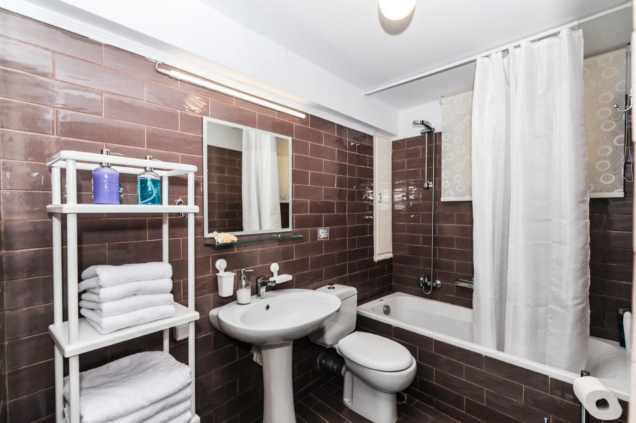 The Elegant. Spacious City Center Apartment. Ираклио Екстериор снимка
